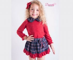 Conjunto de niña em color rojo.Daniesty.