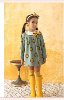 Vestido infantil en color verde con leones.Basmarti.
