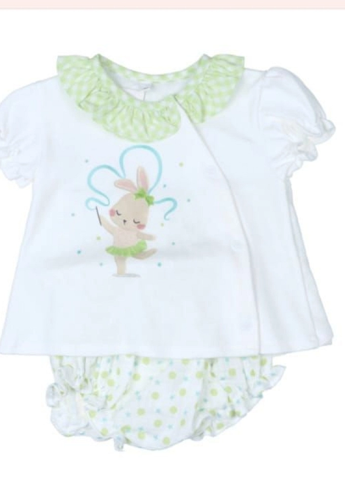 Conjunto de dos piezas en color verde.