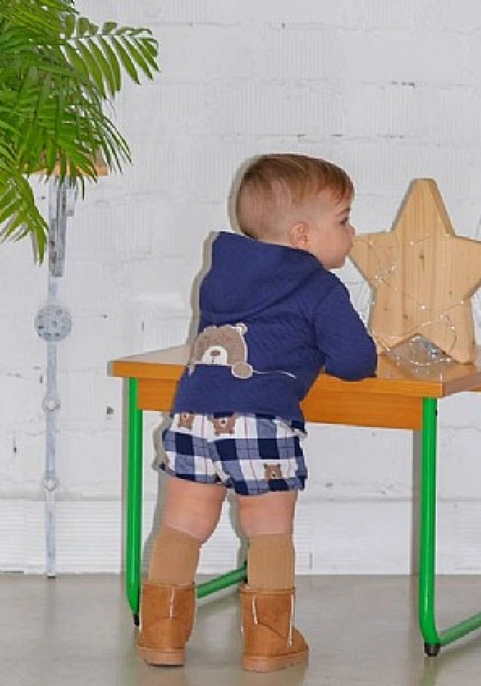 Conjunto de niño en color azul con un oso.Pequeños Piratas.