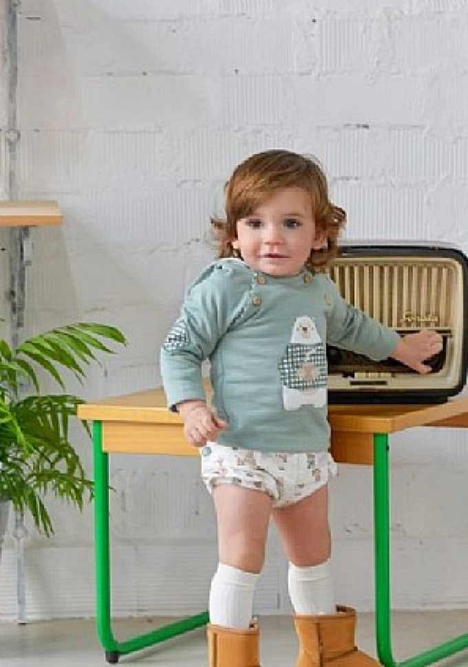 Conjunto de niño en color verde con un oso.Pequeños Piratas.