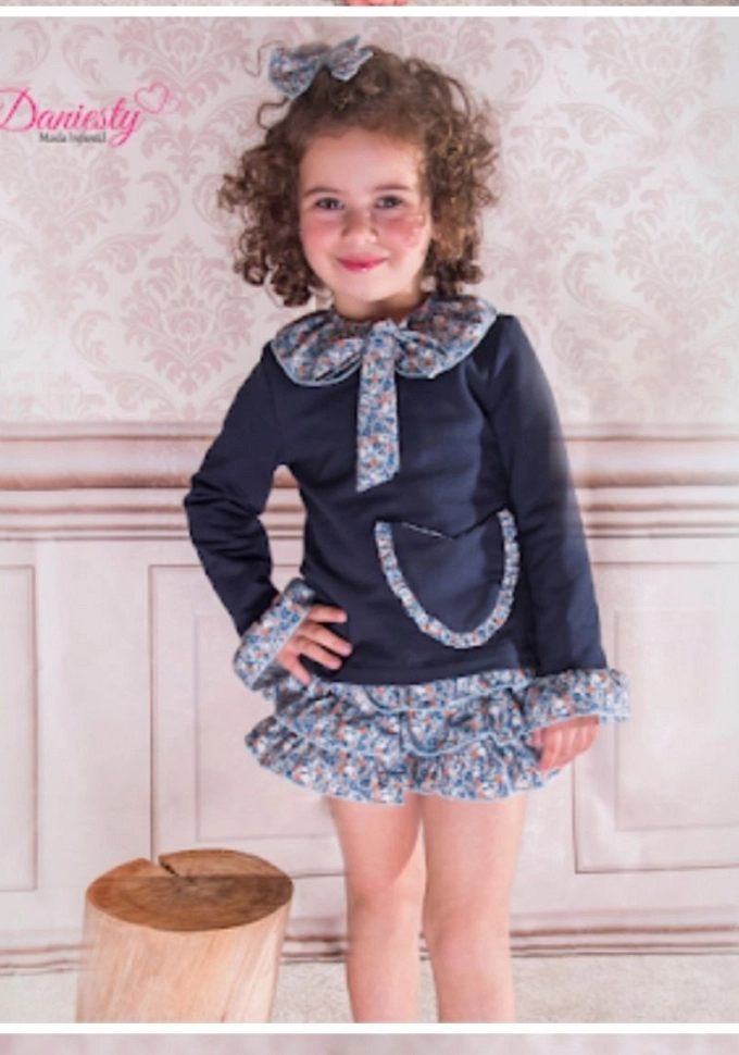 Conjunto sudadera y pololo en color azul.Daniesty.