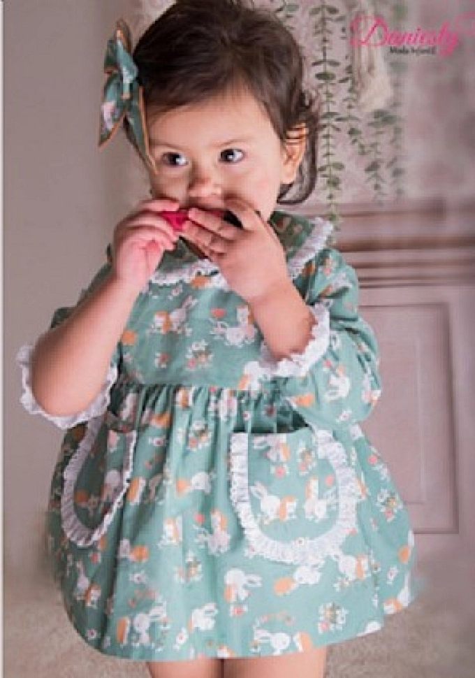 Jesusito de dos piezas en color verde.Daniesty.