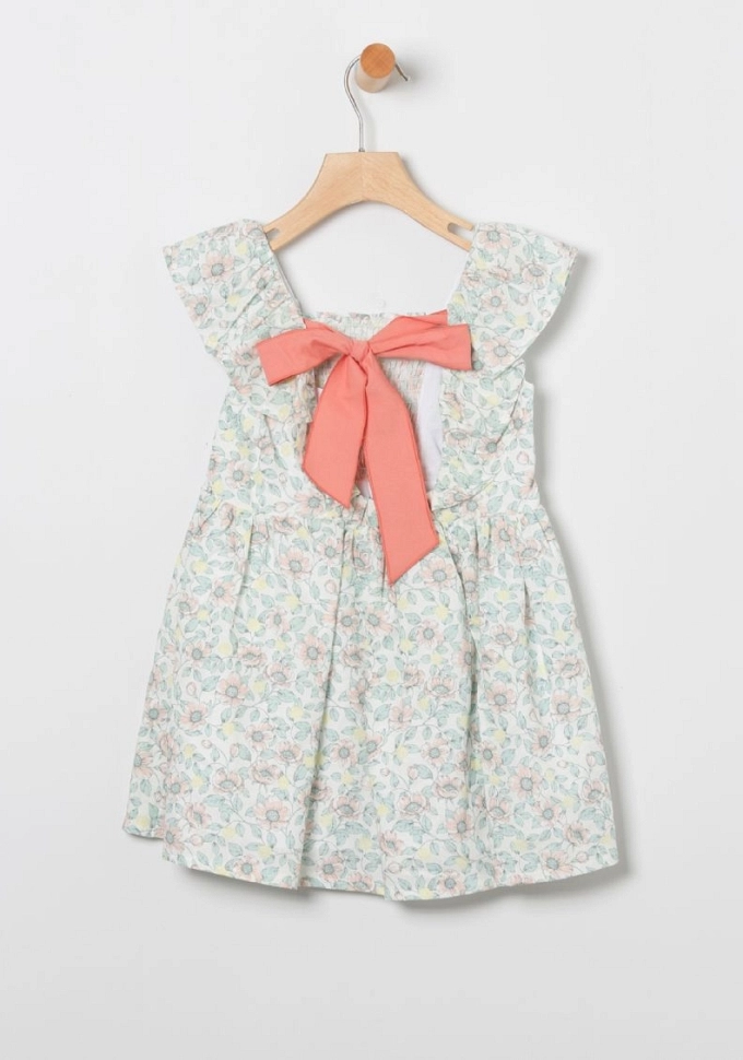 Vestido con estampado de flores.Coco-acqua